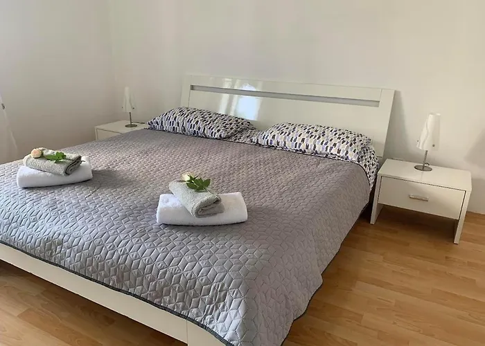 アパート Apartma Enej *